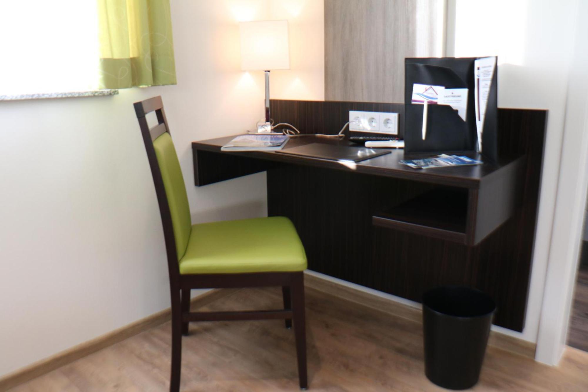 Hotel Gaestehaus Stock Zimmer Kraeuterstueble Фридрихсхафен Экстерьер фото